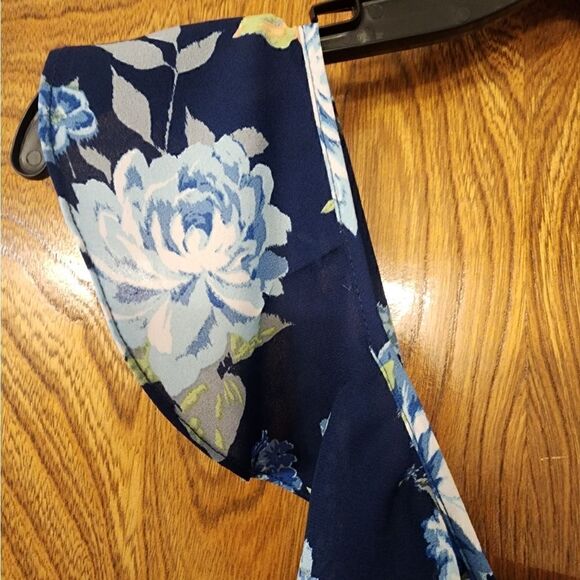 Socialite Ruffle Print Wrap Midi - Picture 5 of 6